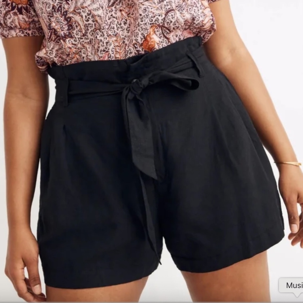 Madewell Black High Waisted Paperbag Shorts with Tie Belt Size 4